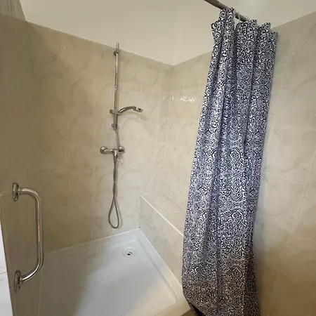 T1 Lumineux Terrasse & Parking, Coeur Juan-les-pins Appartement *